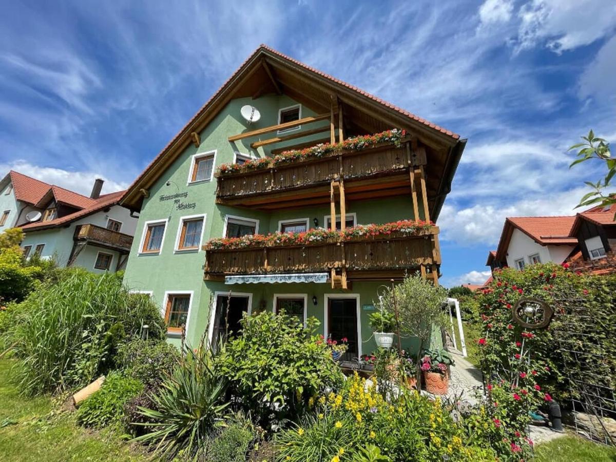 Ferienwohnungen Am Kirchberg 纽奥本卢斯 外观 照片