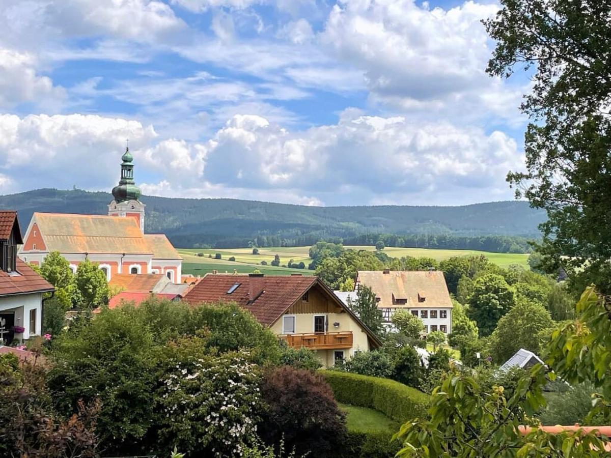 Ferienwohnungen Am Kirchberg 纽奥本卢斯 外观 照片